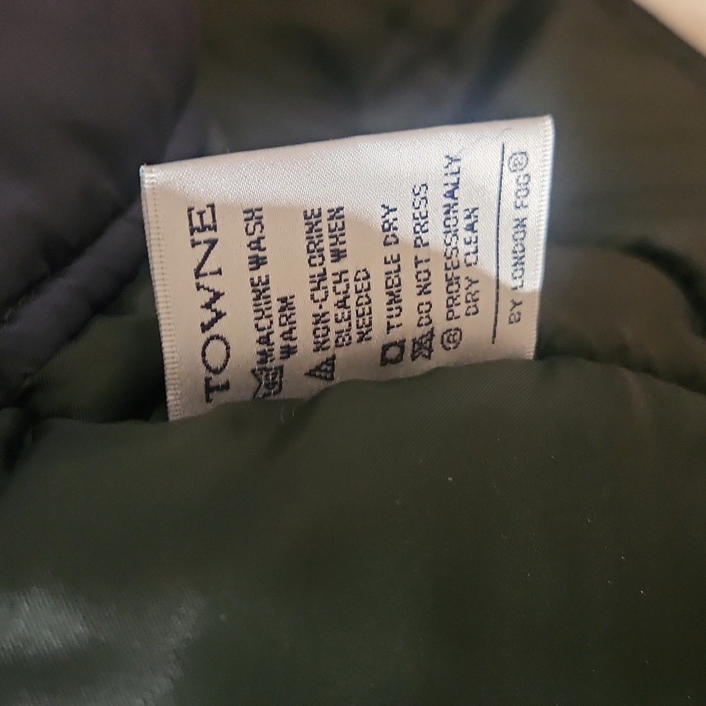 Coat - Picture 5 of 8